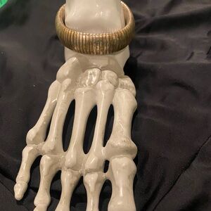 Bracelet, Wide Stretch Silver Bangle GC